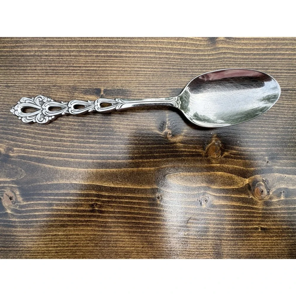 Oneida‎ Chandelier Place/Oval Soup Spoon Set of 4 Stainless Flatware Replacement